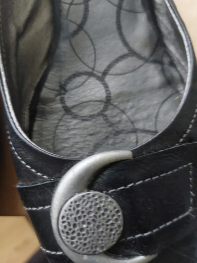 Fluchos Negro y Plata Slingback