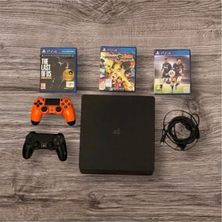 Playstation 4 Nera con 2 giochi e controller