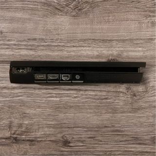 Playstation 4 Nera con 2 giochi e controller