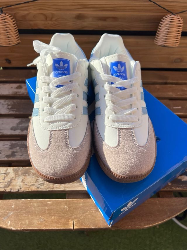 Zapatillas Adidas Samba Blancas y Azules