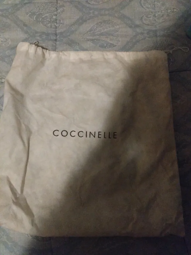 Borsa Coccinelle nera