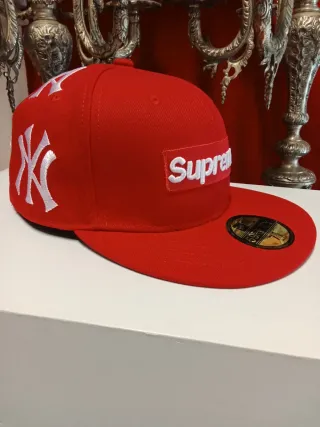 Gorra New Era 59Fifty Roja Supreme Talla 7.3/8