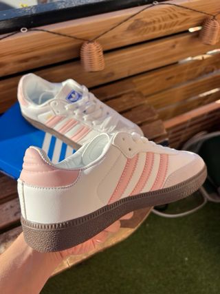 Zapatillas Adidas Samba Blancas y Rosas