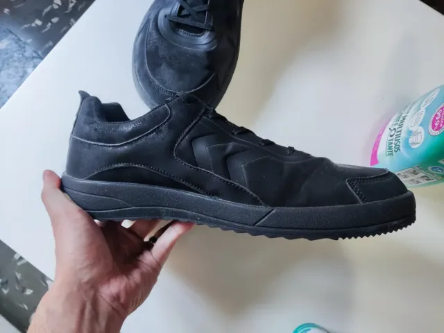 Zapatillas barefoot negras