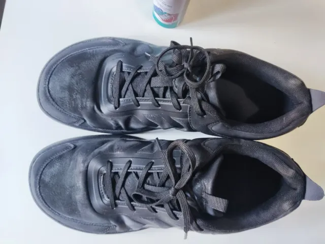 Zapatillas barefoot negras