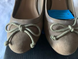 Zapatos de tacón marrones