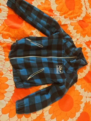 Abrigo Adidas cuadros azul y negro Talla 40