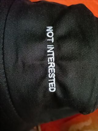 Bucket hat Not interested