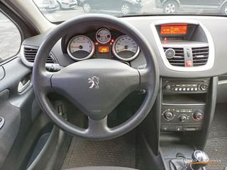 PEUGEOT 207 1.4 CONFORT 5P 75 CV