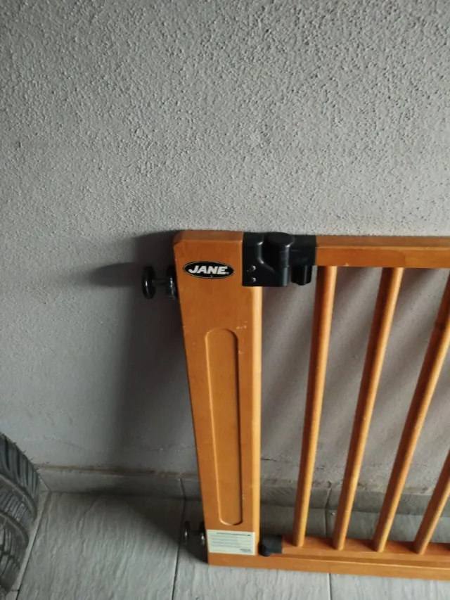 Barrera de seguridad de madera Jane