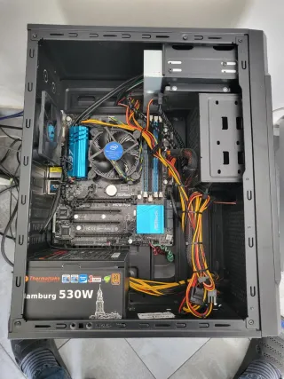 Computer Zalman i5 ,8 gb ram, 250 SSD