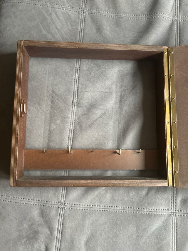 Caja decorativa madera y mimbre flores