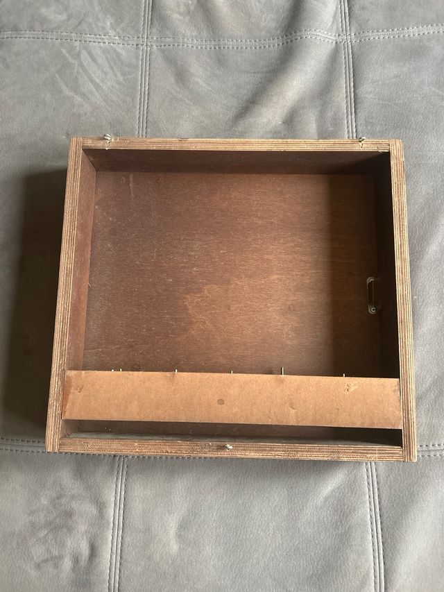 Caja decorativa madera y mimbre flores