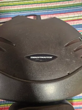 Volante Thrustmaster Ferrari
