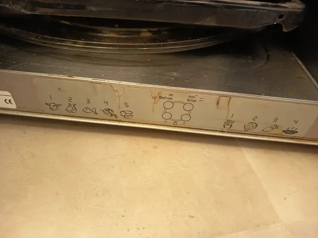 Horno-microondas con grill Whirpool