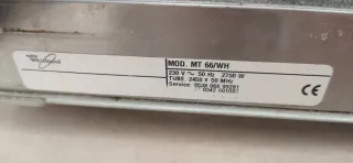 Horno-microondas con grill Whirpool