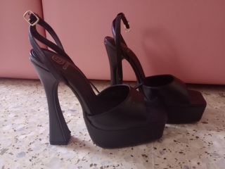 Tacones GIVANA Negros Talla 38