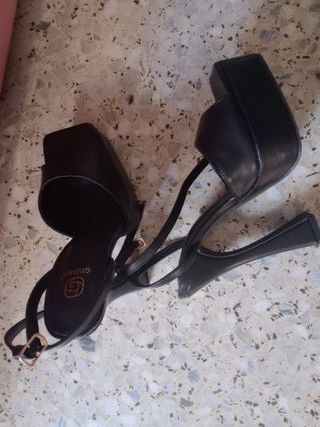 Tacones GIVANA Negros Talla 38