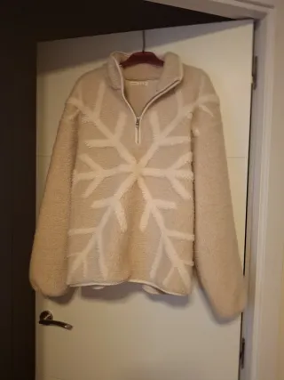 Jersey beige con diseño de nieve