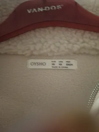 Jersey beige con diseño de nieve