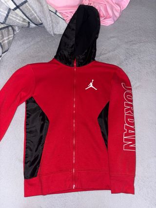 Chaqueta Jordan Roja y Negra