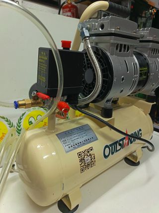 Compresor silencioso Outstanding 550W