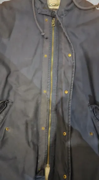 Cappotto blu con cappuccio