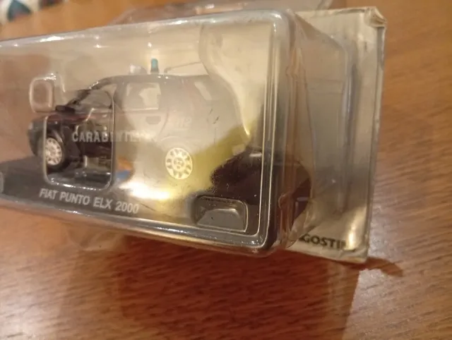Fiat Punto Elx. 2000. Modellino.Carabinieri