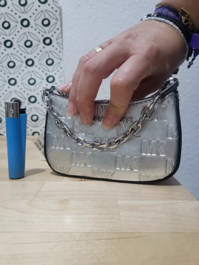 Bolso Michael Kors plateado pequeño