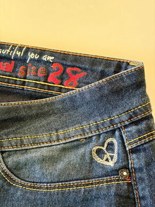 Pantalón vaquero Desigual -M-