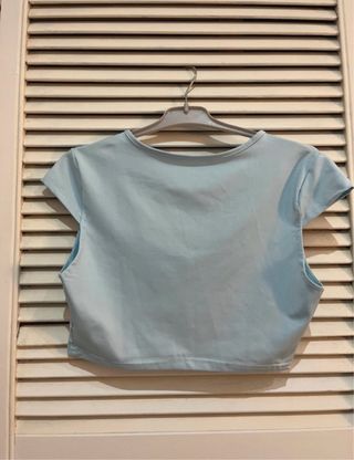 Top Camiseta Shein cuello V azul turquesa Talla M
