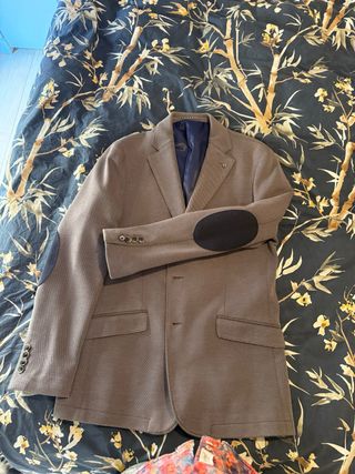 Americana Cortefiel Talla 52