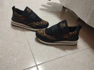 Tenis Mujer Animal Print OPORTUNIDAD!!