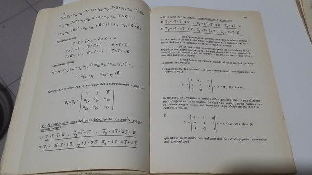 CALCOLO VETTORIALE ESERCIZI COMPLETAMENTE RISOLTI