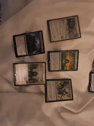 caja con 385 cartas de magic edicion M19 y M20