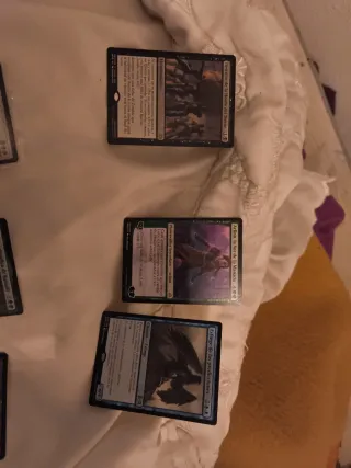 caja con 385 cartas de magic edicion M19 y M20