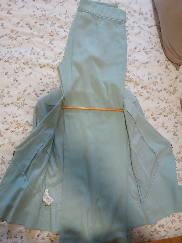 Traje chaqueta y pantalón Mango verde