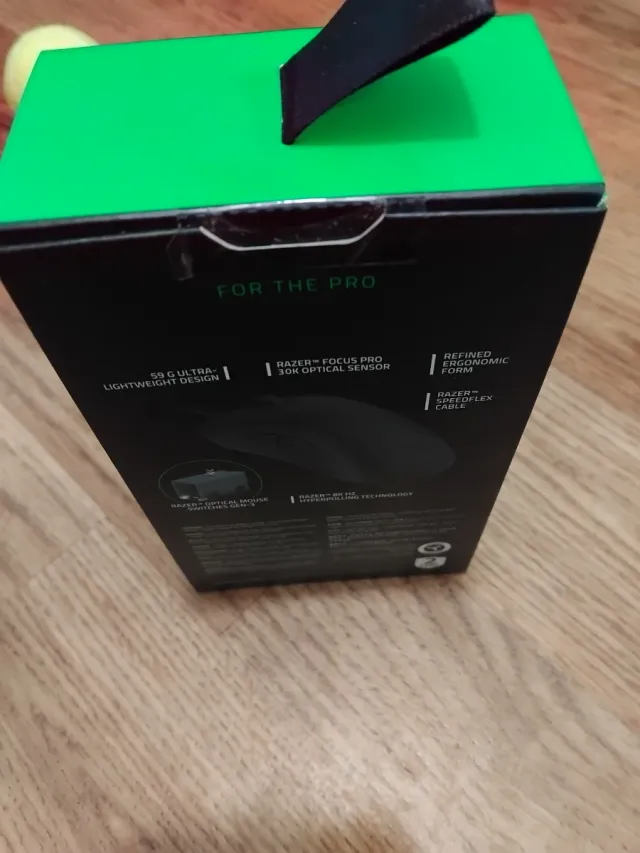 Ratón gaming ergonómico Razer DeathAdder V3