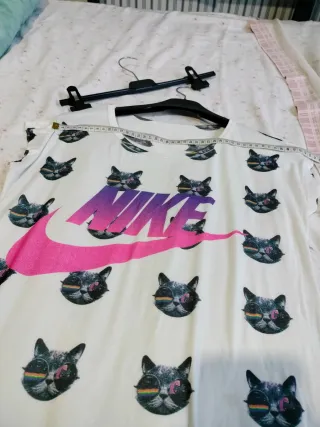 Camisa Nike Mujer Estampado Gatos