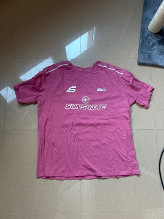 Camiseta rosa con diseño SUNSHINE