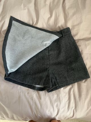 Falda pantalón corta gris