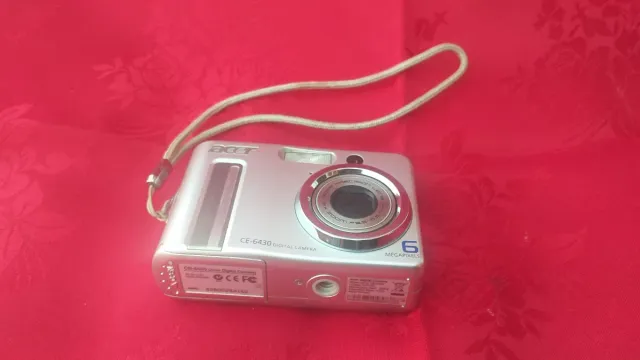 Câmera Digital Acer CE-6430 6MP