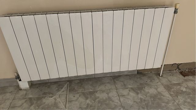 Radiador de agua blancos. 8