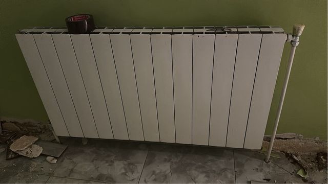Radiador de agua blancos. 8