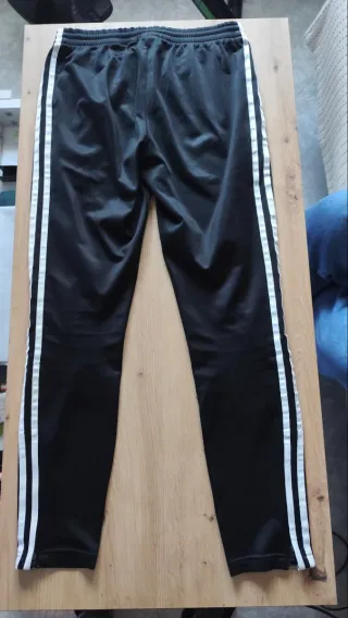 Pantalones Adidas negros con rayas