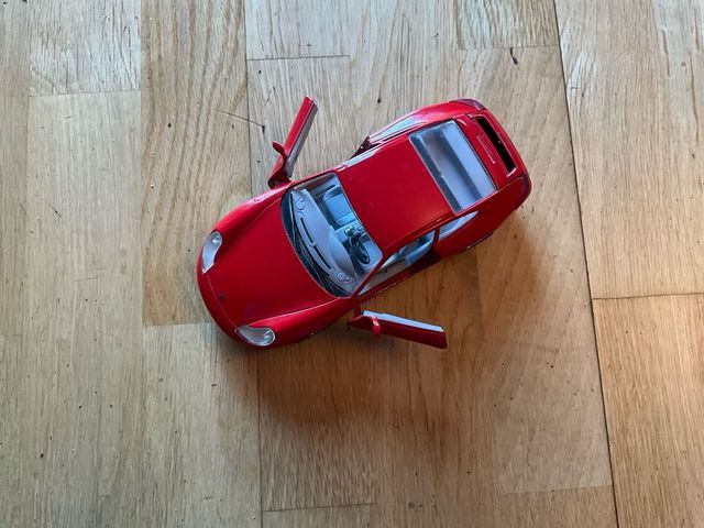 Porsche Carrera 911 Bburago 1:24