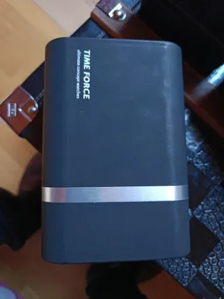 Reloj Time Force Cronógrafo Dorado y Negro