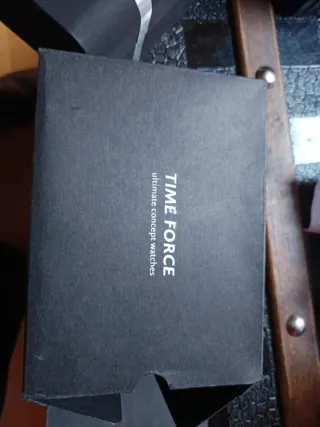 Reloj Time Force Cronógrafo Dorado y Negro