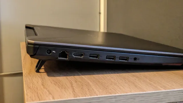 Portátil Gaming ASUS TUF GAMING FX505DT