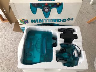 Consola Nintendo 64 turquesa transparente con caja